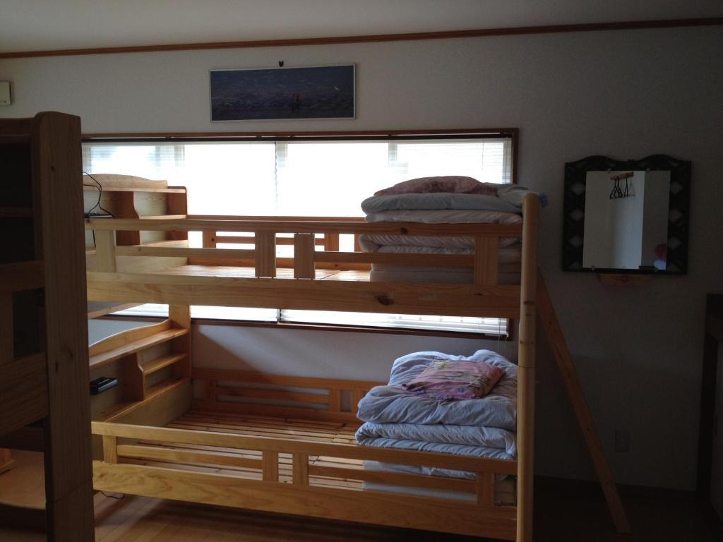 Beppu Yukemuri-No-Oka Youth Hostel Room photo